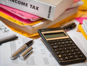 政府工作报告，国家奖助学金提标扩面的深度解读