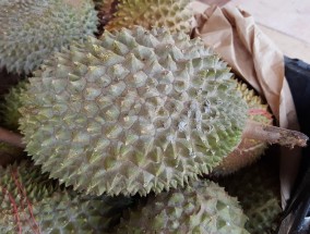 榴莲虽美味，但开口榴莲不建议购买—了解为何你应该避免购买开口榴莲
