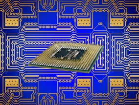 国产手机厂商执着于自研芯片的动因探究