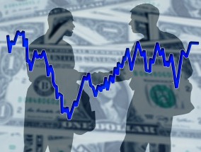 COMEX黄金期货强势上扬，一日收涨1.9%本周累计上涨4.75%