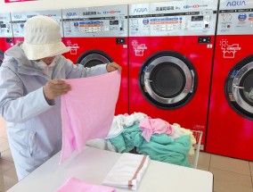 警惕免费上门清洗服务，揭秘针对老人的骗局套路