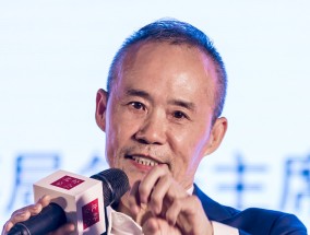 王石：正尝试和万科决策层建立联系，为万科平稳过渡尽所能
