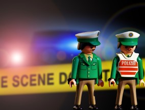 警方迅速行动，回应六起死灭门犯罪案件的搜捕行动